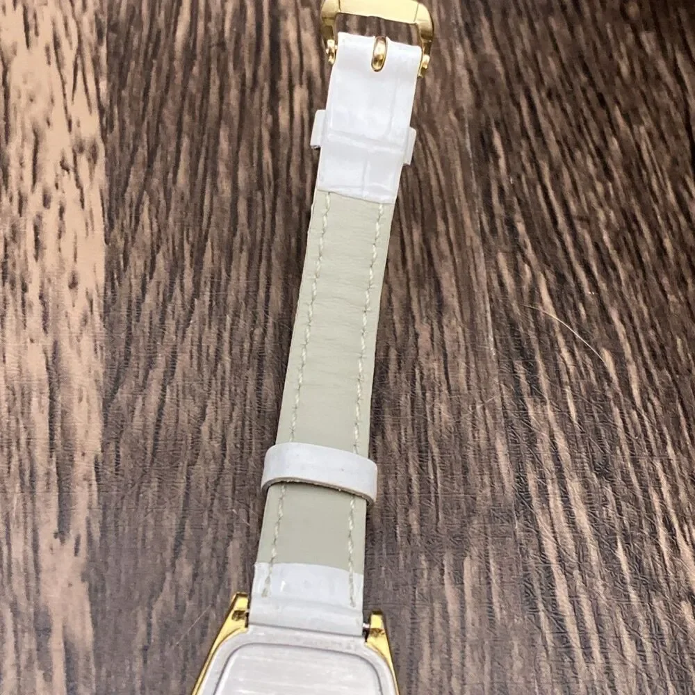 VINTAGE Casio LQ-310 Women's Quartz Watch Silver 23mm Case Rare- New Battery